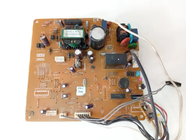 Placa Electrónica Aire Acondicionado RKV505A011M